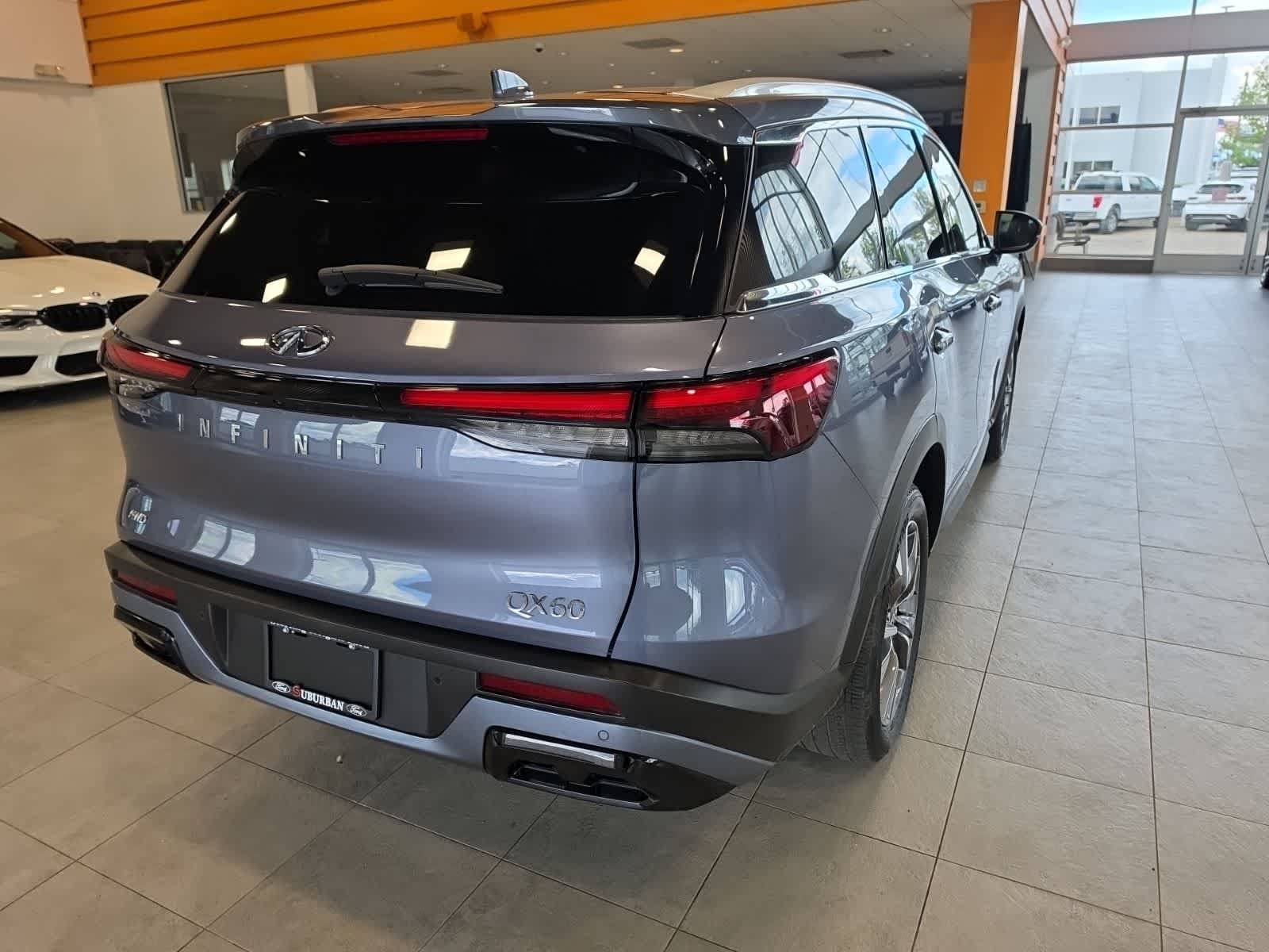 Used 2024 INFINITI QX60 Luxe AWD/4WD image 8