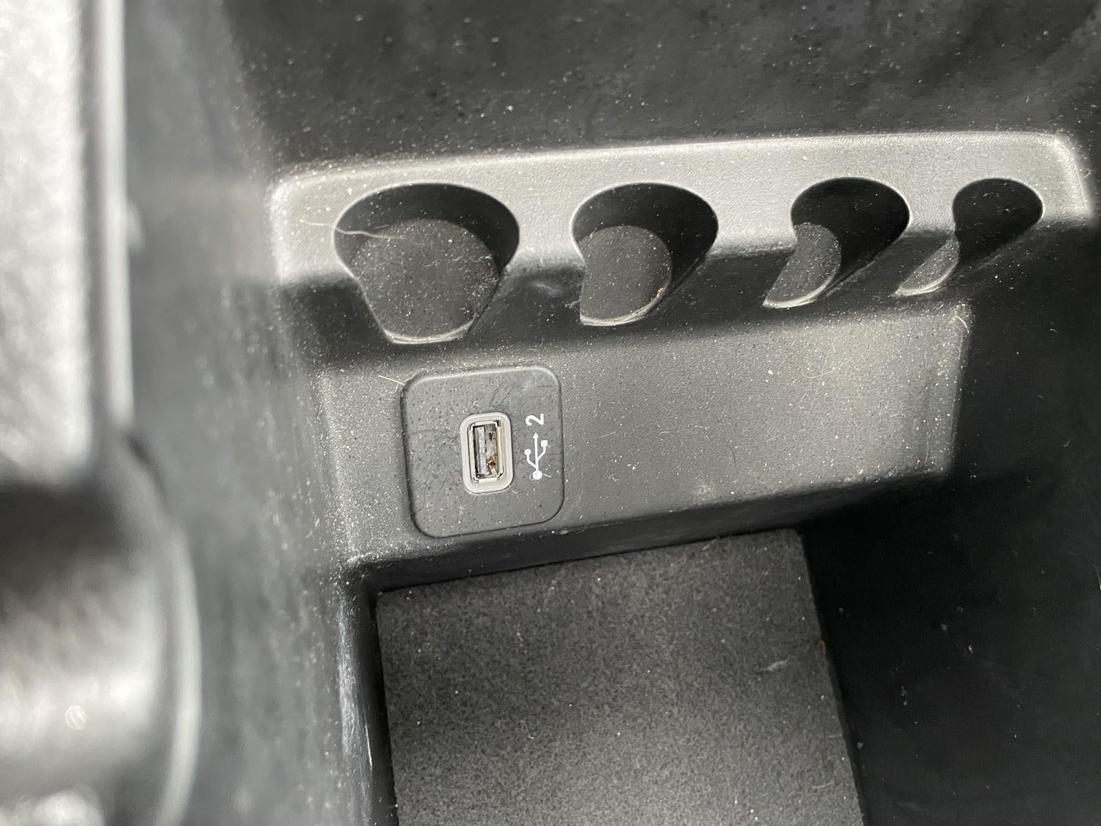 Certified 2021 Jeep Cherokee Latitude Lux 80th Anniv w/ Quick Order Package 26U 80TH FWD image 33