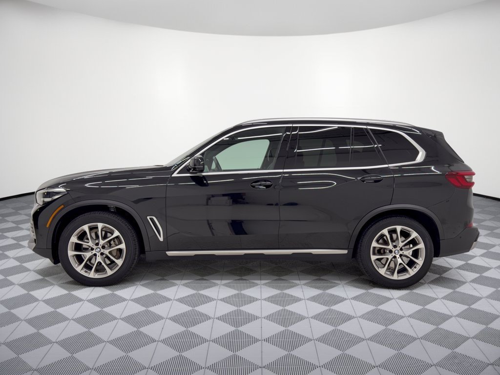 Used 2023 BMW X5 xDrive40i w/ Premium Package AWD/4WD image 2