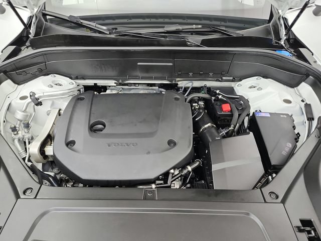 Certified 2025 Volvo XC90 B6 Plus AWD/4WD image 31