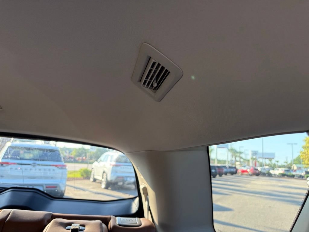 Certified 2025 Nissan Pathfinder Platinum FWD image 32