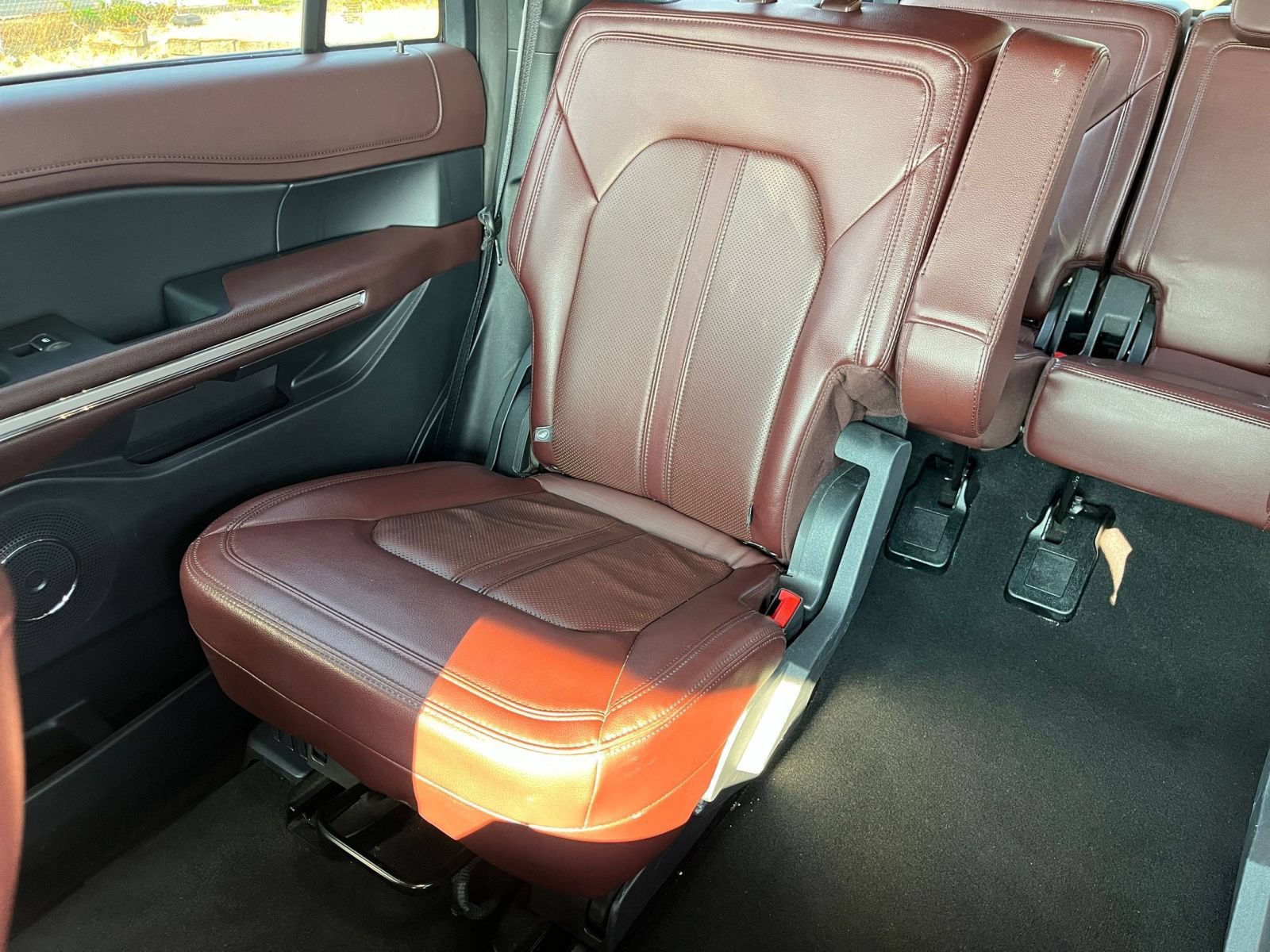 Used 2024 Ford Expedition Limited RWD image 43
