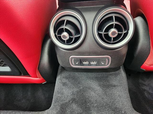 Used 2024 Alfa Romeo Giulia Veloce image 17