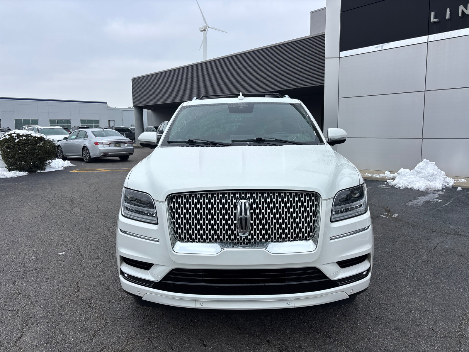 Used 2021 Lincoln Navigator L Reserve image 2