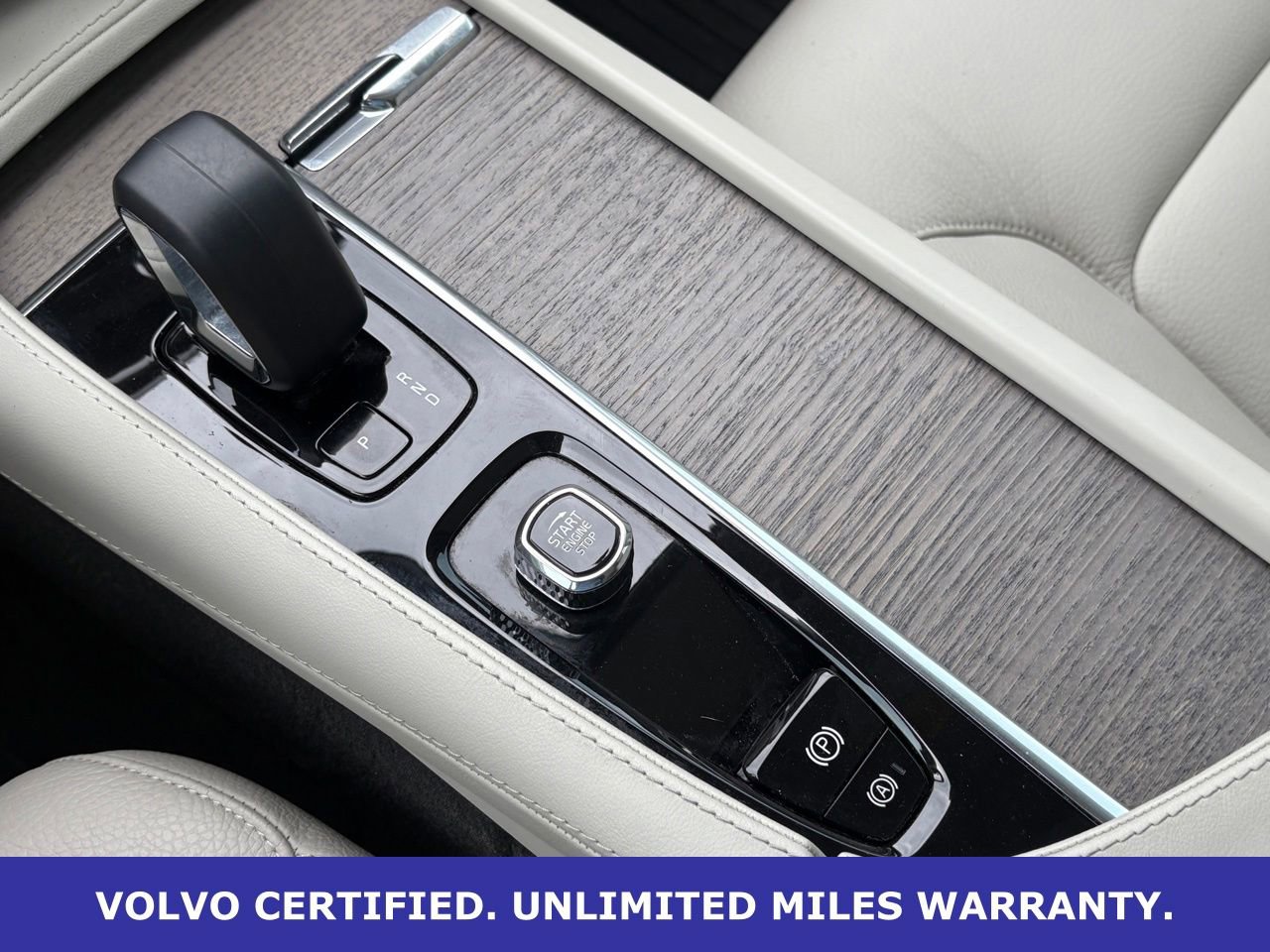 Certified 2023 Volvo XC90 B6 Core w/ Protection Package Premier AWD/4WD image 19