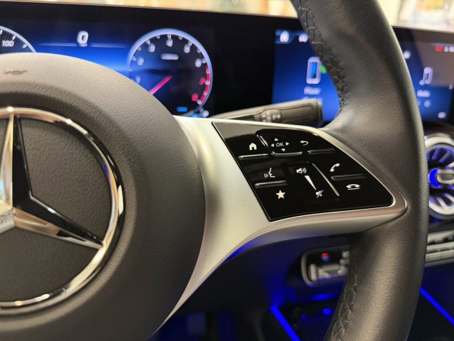 Used 2025 Mercedes-Benz GLA 250 image 19