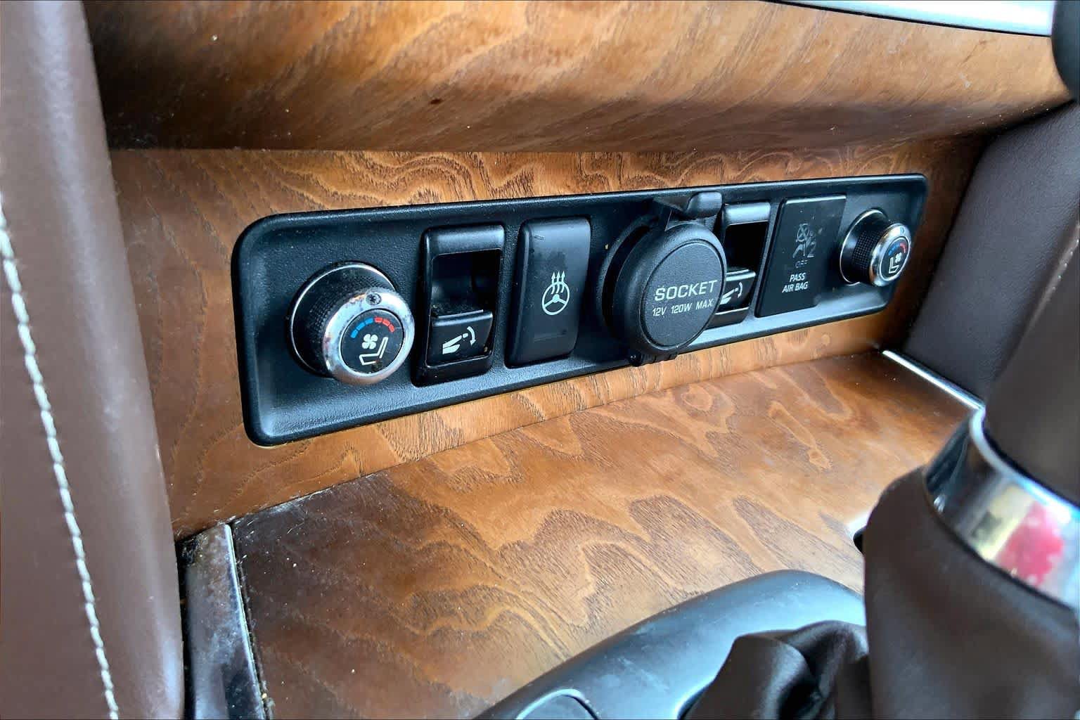 Used 2017 INFINITI QX80 Limited AWD/4WD image 32