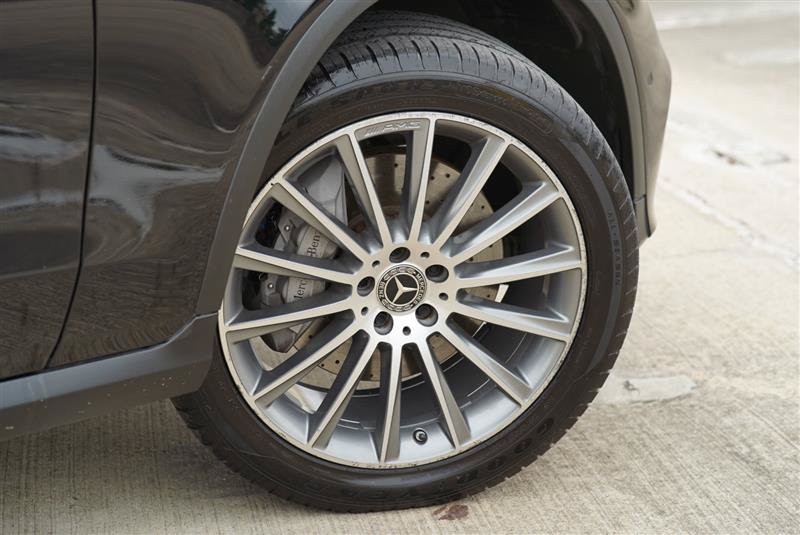 Used 2019 Mercedes-Benz GLC 300 4MATIC Coupe image 17