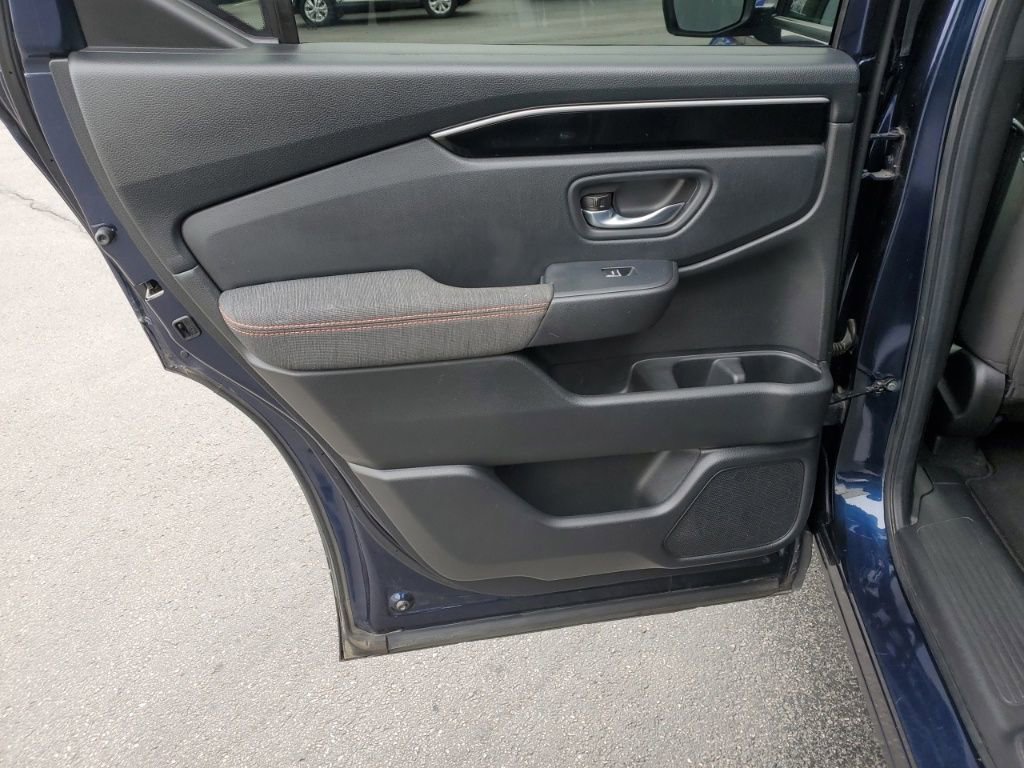 Certified 2023 Honda Pilot Sport image 25