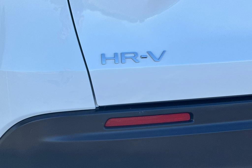 Used 2024 Honda HR-V LX image 23