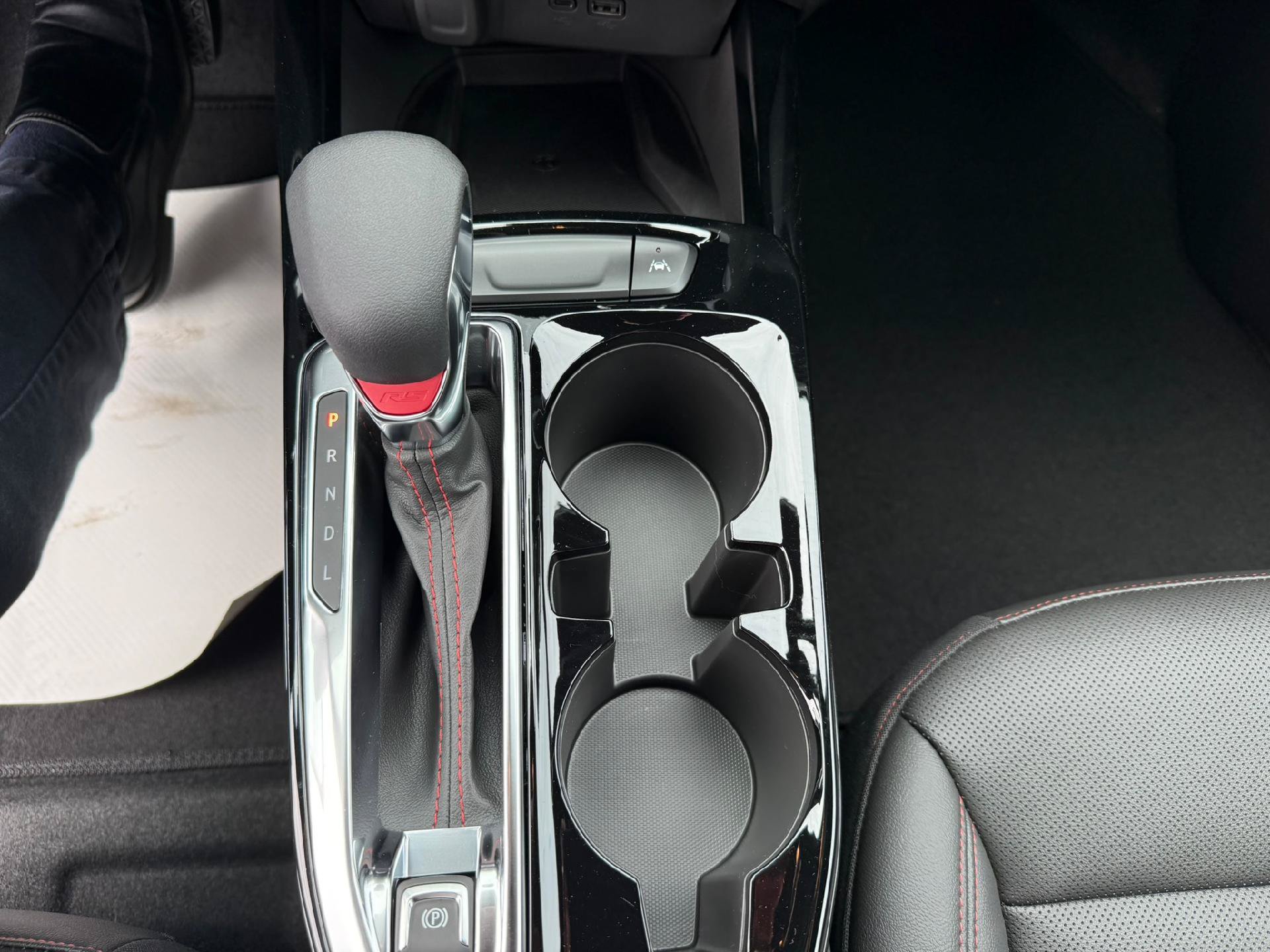 New 2026 Chevrolet Trax RS w/ Sunroof Package FWD image 16