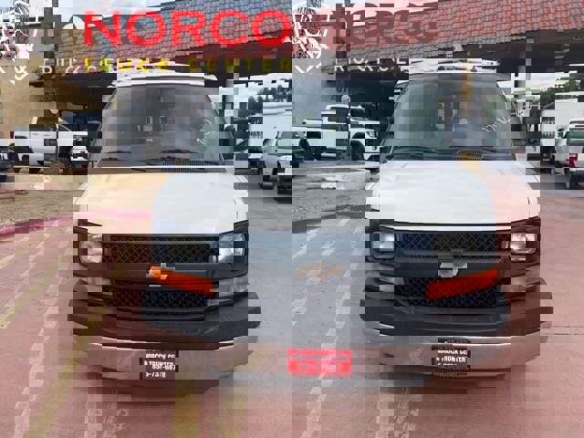 Used 2014 Chevrolet Express 2500 image 3