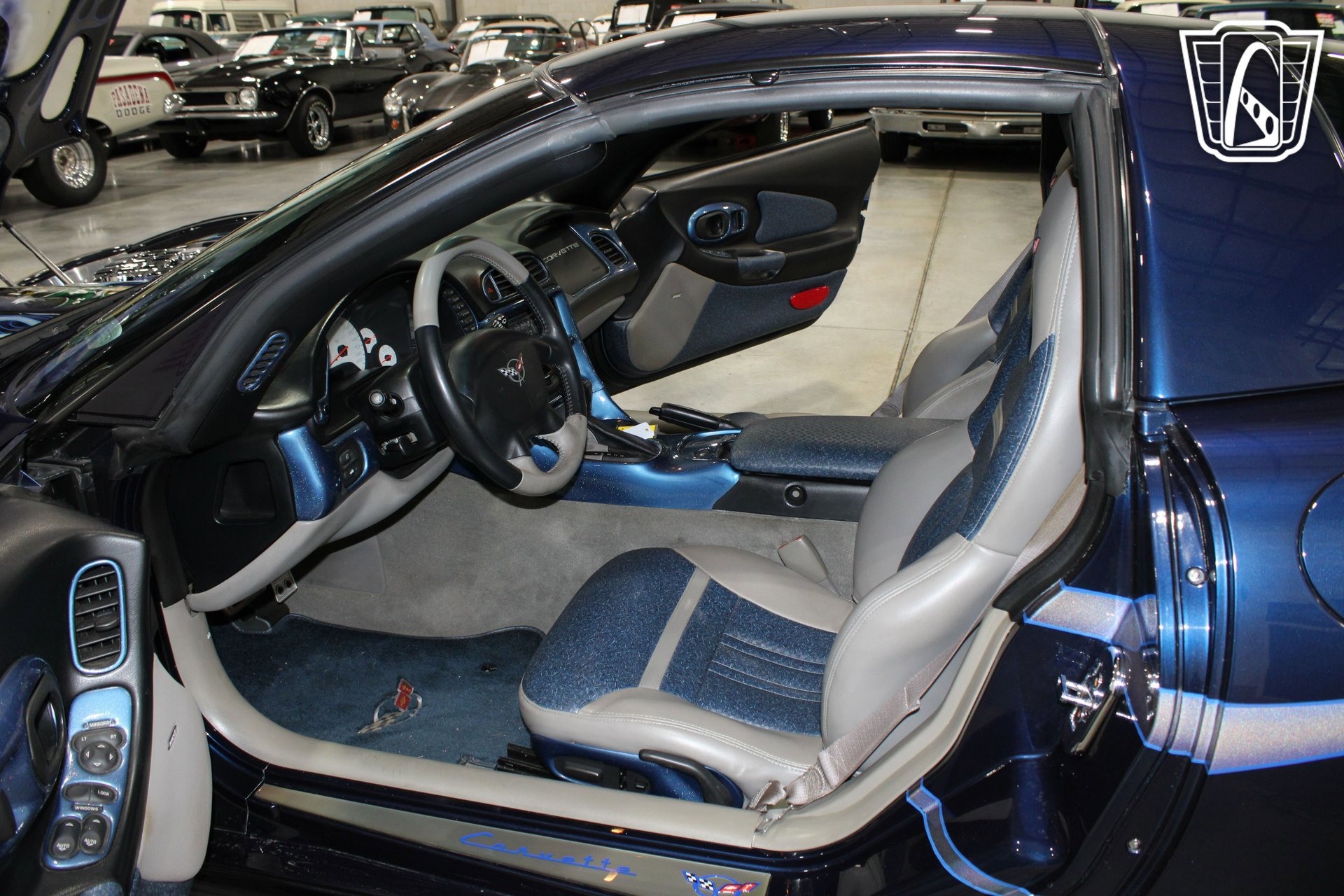 Used 2000 Chevrolet Corvette Coupe image 6