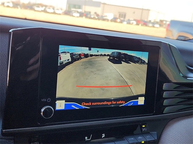 Used 2025 Toyota Camry XSE image 12