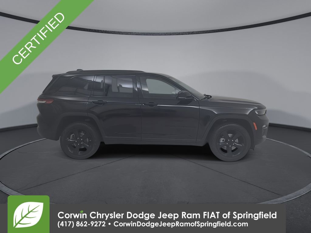 Certified 2023 Jeep Grand Cherokee Limited w/ Black Appearance Package image 2
