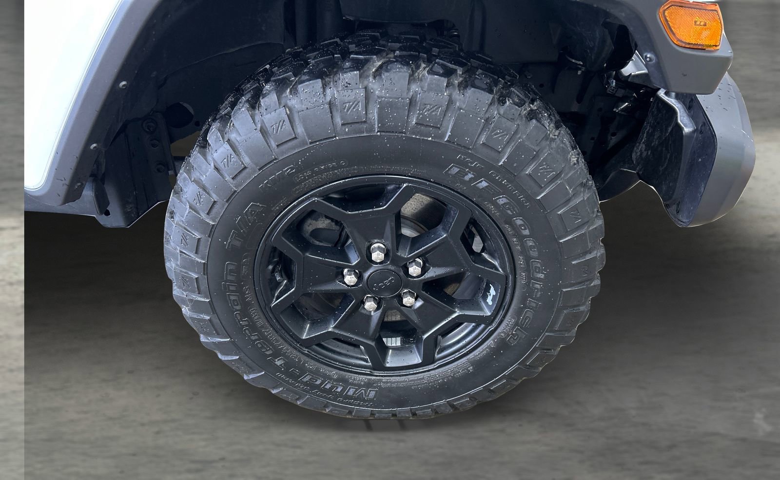 Used 2023 Jeep Gladiator Sport image 21