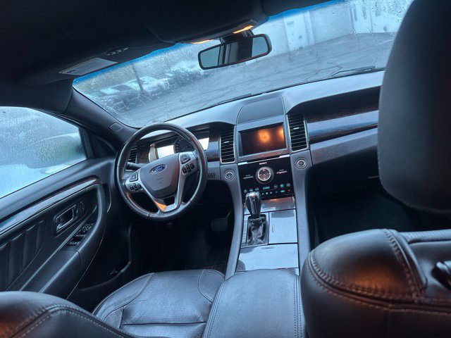 Used 2017 Ford Taurus Limited FWD image 10