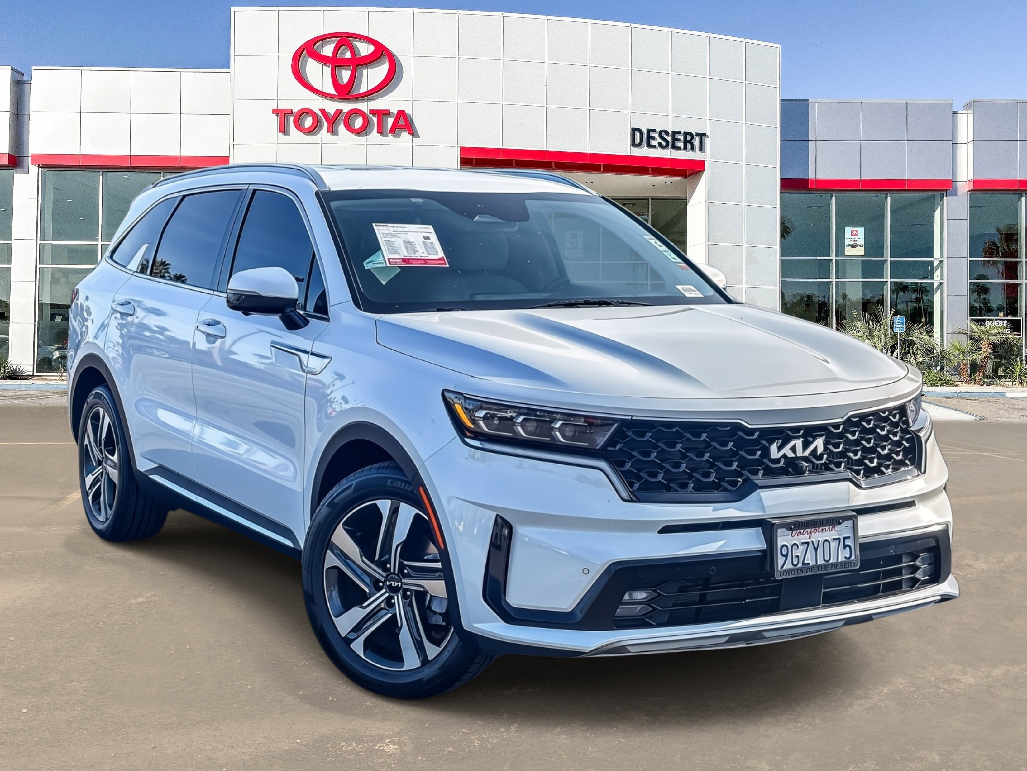 Used 2023 Kia Sorento SX Prestige image 1