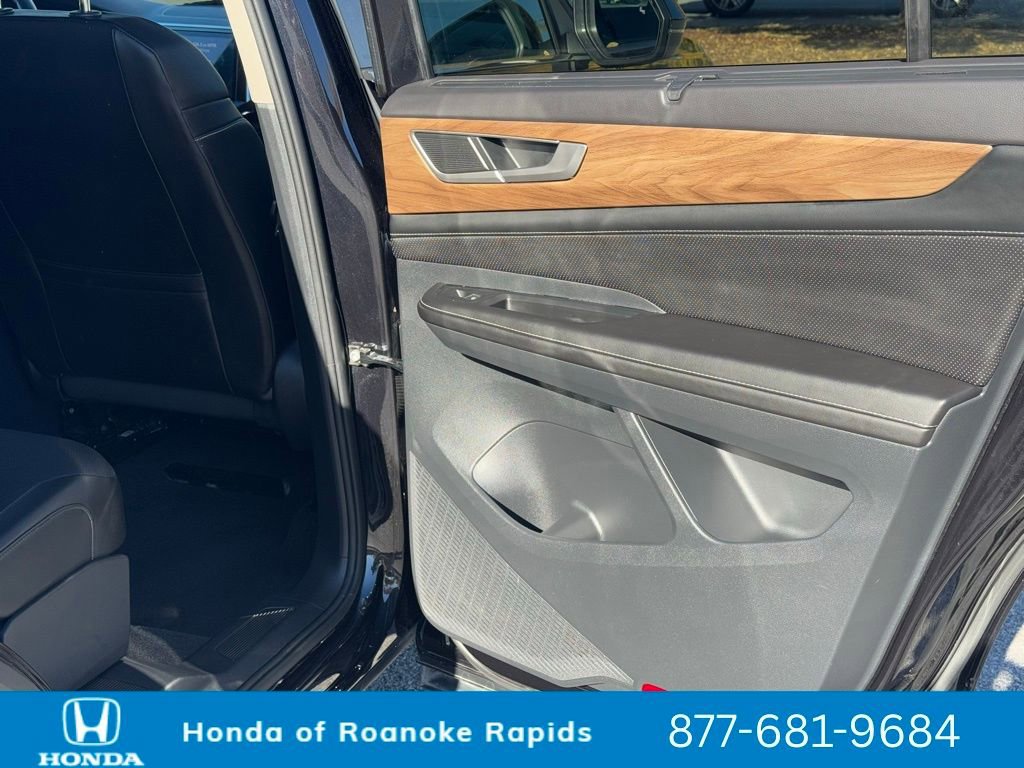 Used 2024 Volkswagen Atlas SE image 27