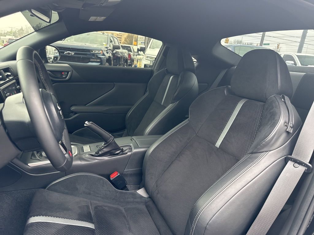 Used 2025 Toyota GR86 Premium image 15