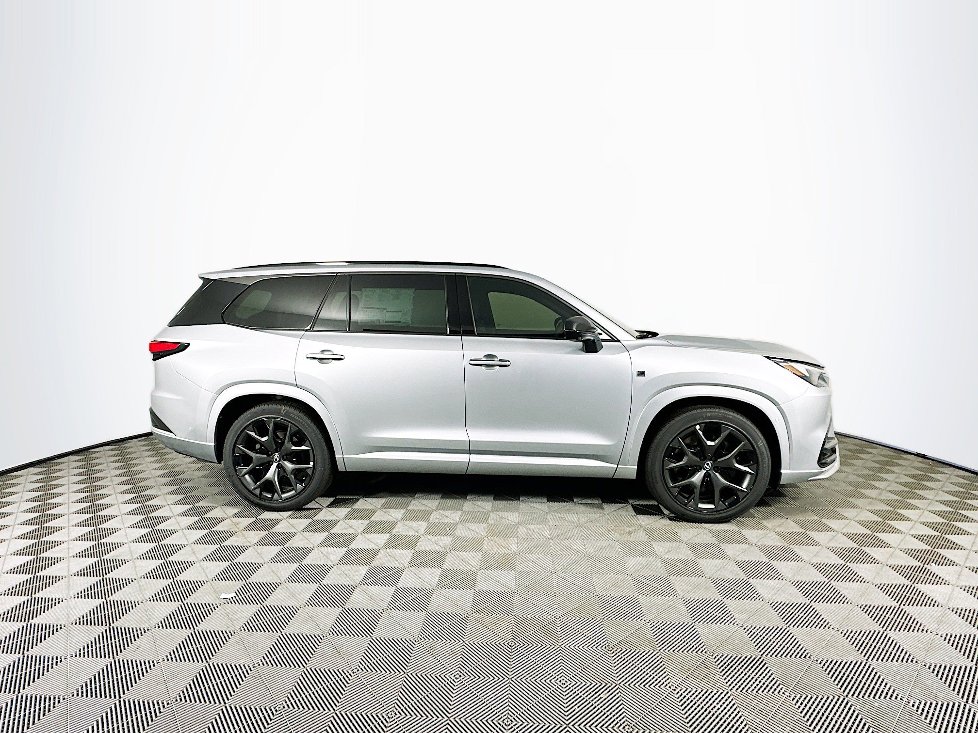 New 2026 Lexus TX 500h AWD image 8