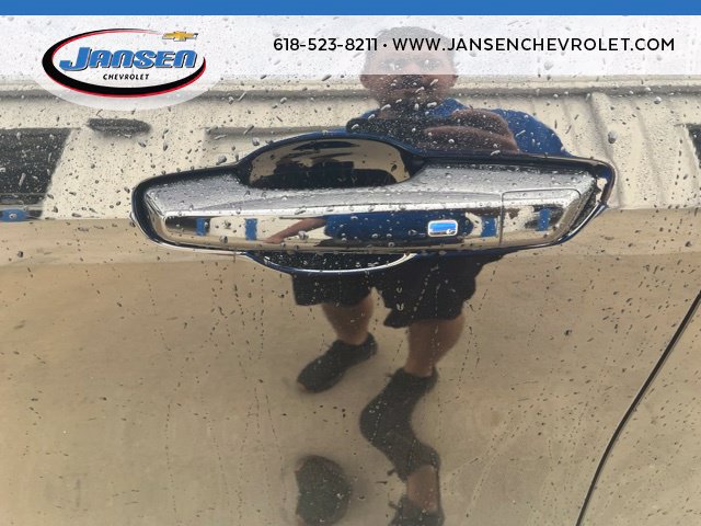 Used 2024 Chevrolet Traverse RS w/ LPO, Floor Liner Package AWD/4WD image 10