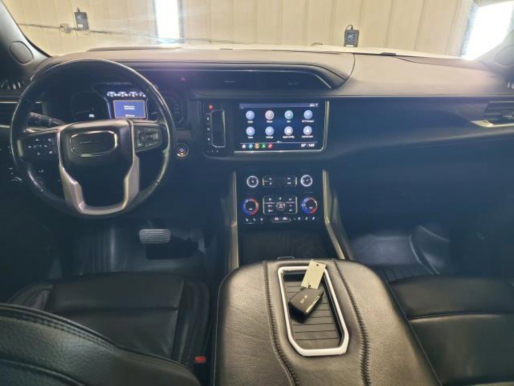 Used 2021 GMC Yukon Denali w/ Denali Premium Package image 14