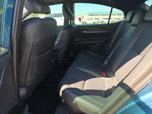 Used 2025 Toyota Camry XSE image 8