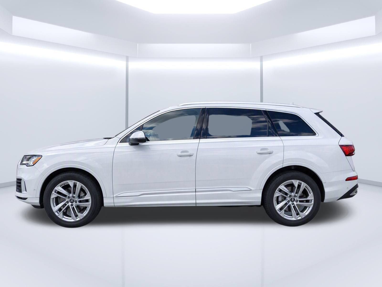 Used 2023 Audi Q7 2.0T Premium Plus w/ Premium Plus Package AWD/4WD image 6