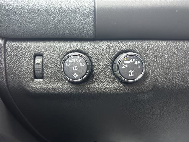 Certified 2022 Chevrolet Colorado Z71 w/ Z71 Midnight Edition image 29