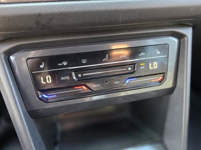 Used 2022 Volkswagen Tiguan SEL R-Line AWD/4WD image 33