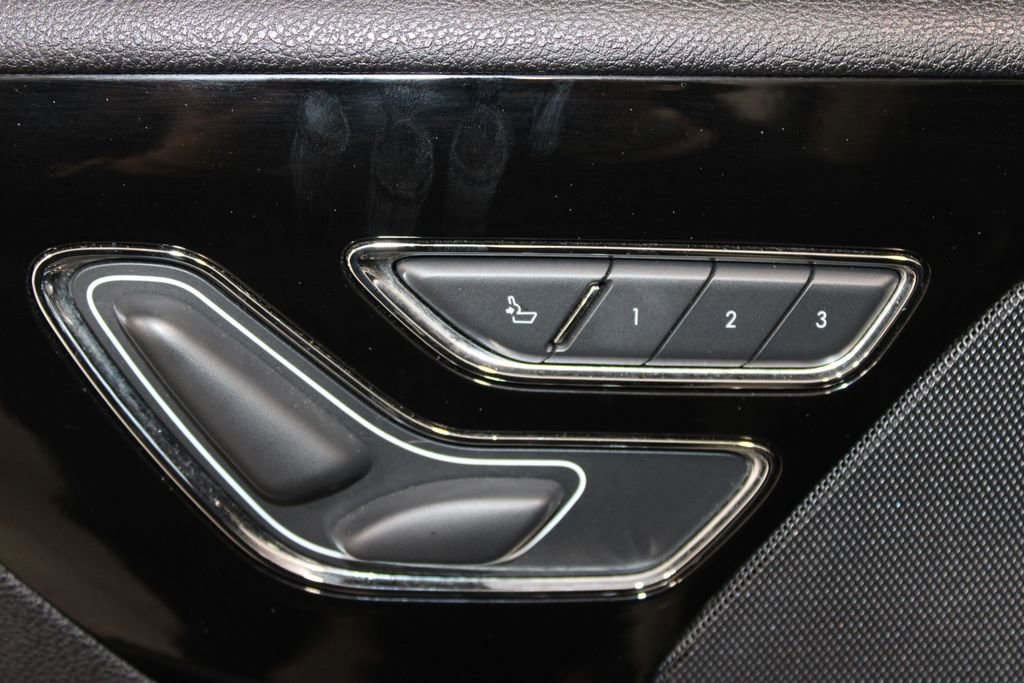 Used 2022 Lincoln Aviator Reserve w/ Equipment Group 201A AWD/4WD image 16