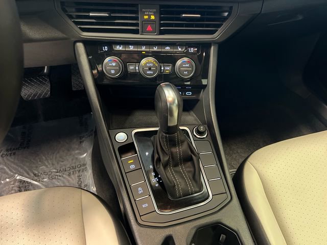 Certified 2020 Volkswagen Jetta R-Line FWD image 27