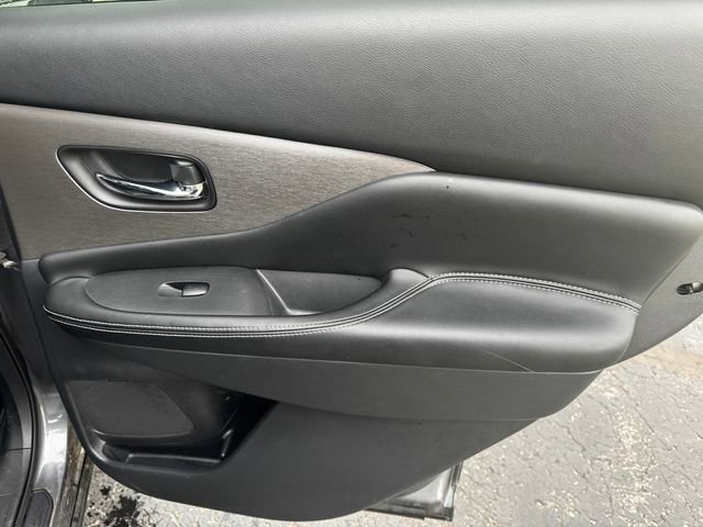 Used 2023 Nissan Murano SV image 15
