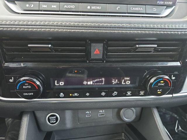 Used 2023 Nissan Rogue SV w/ SV Premium Package image 4