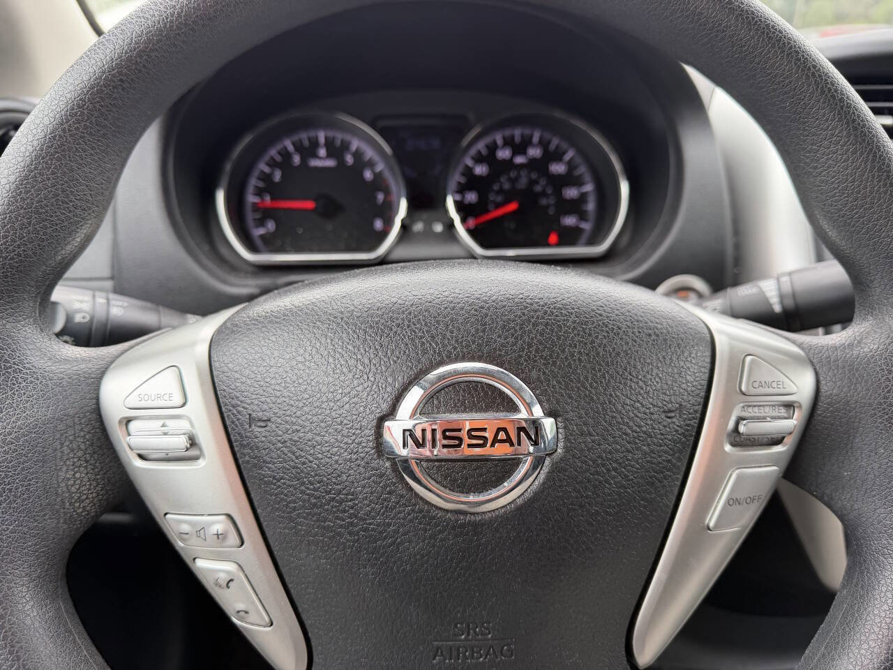 Used 2015 Nissan Versa FWD image 22
