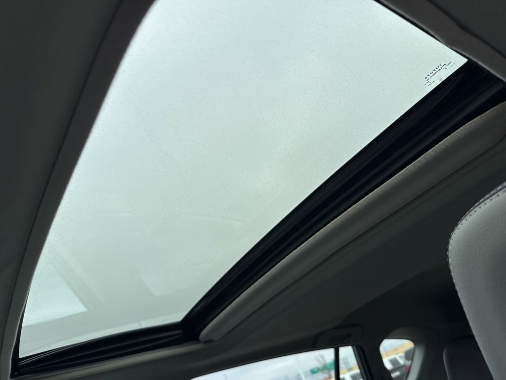 Used 2016 Toyota RAV4 Limited image 20