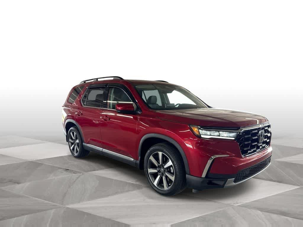 Used 2025 Honda Pilot Elite image 2
