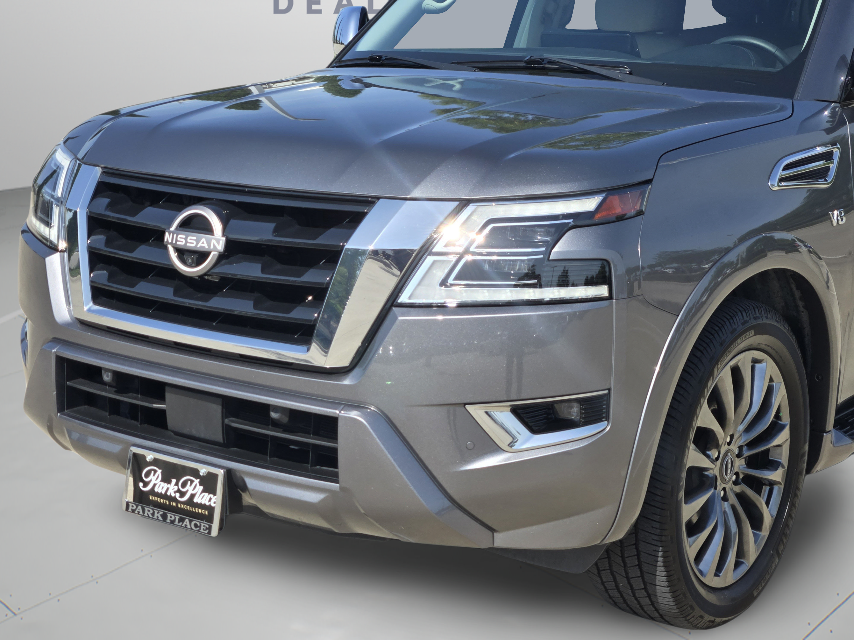 Used 2022 Nissan Armada Platinum RWD image 37