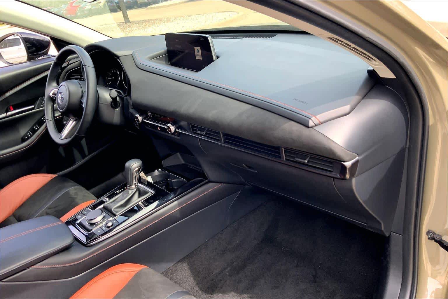 Certified 2025 MAZDA CX-30 Carbon image 19