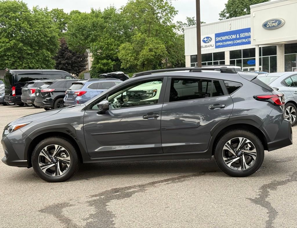 Used 2025 Subaru Crosstrek 2.0i Premium AWD/4WD image 11