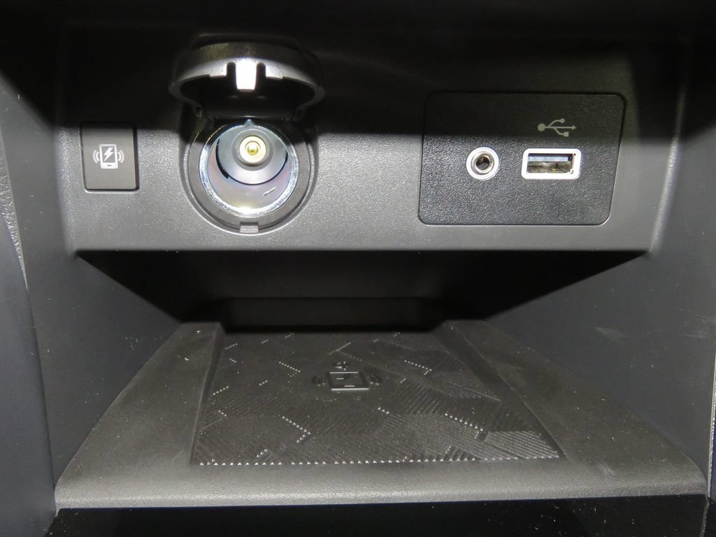 Certified 2025 Nissan Versa SV w/ Trunk Package FWD image 13
