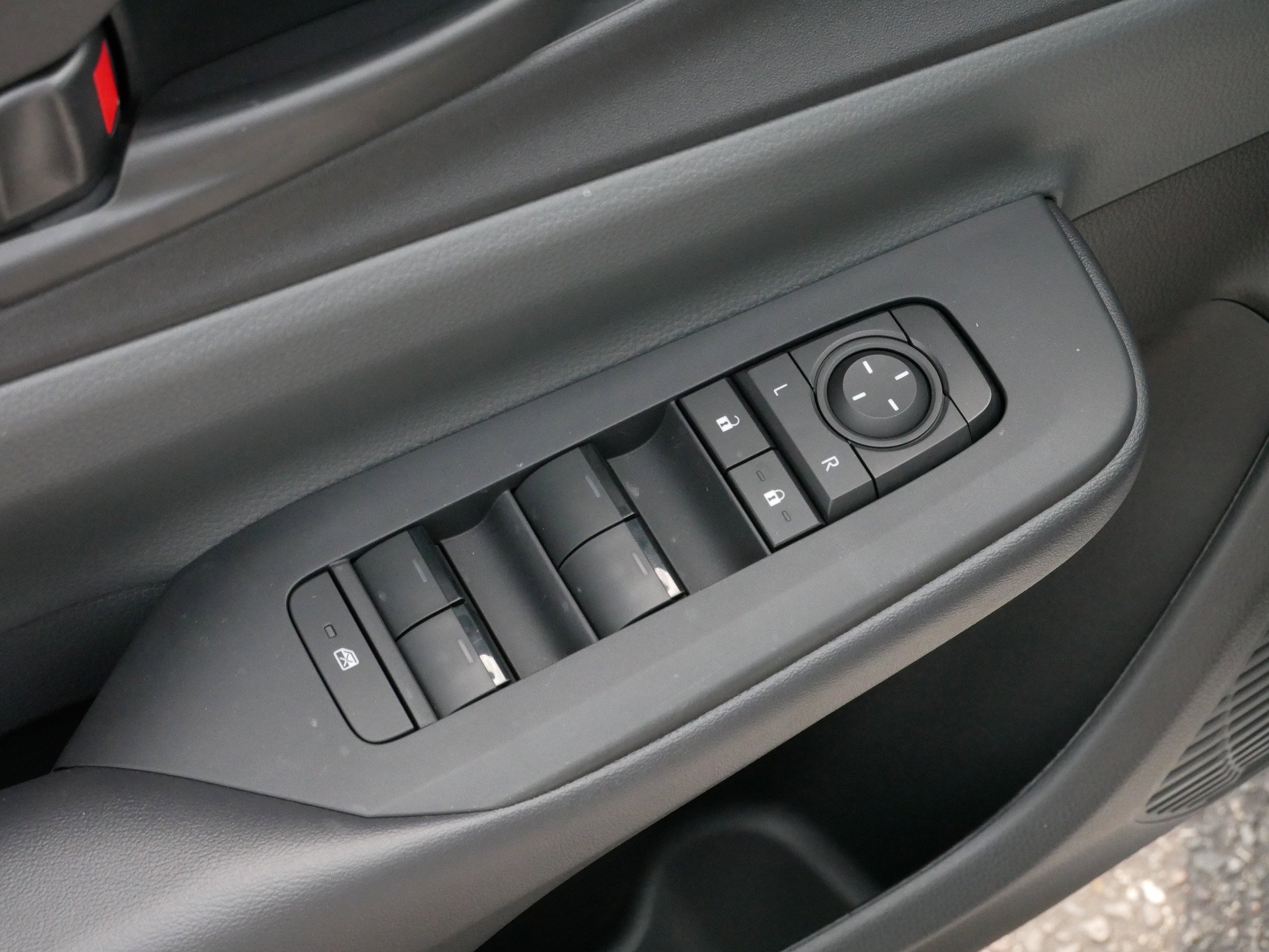 Certified 2024 Toyota Prius LE image 19