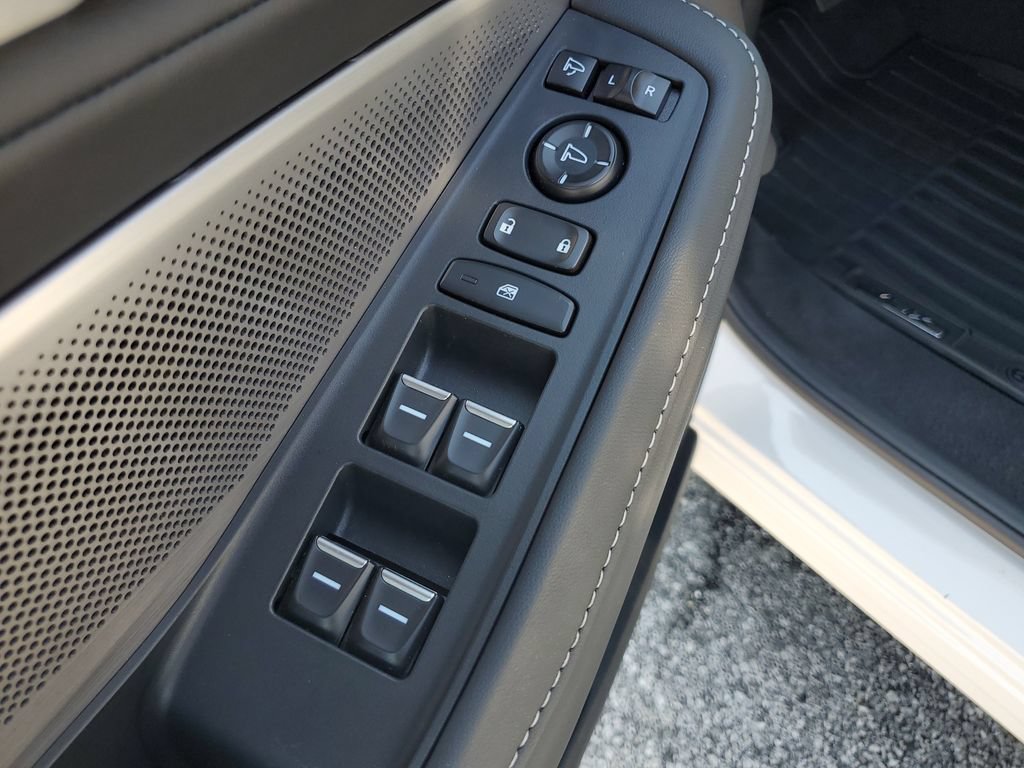 Certified 2026 Acura MDX w/ Technology Package FWD image 20