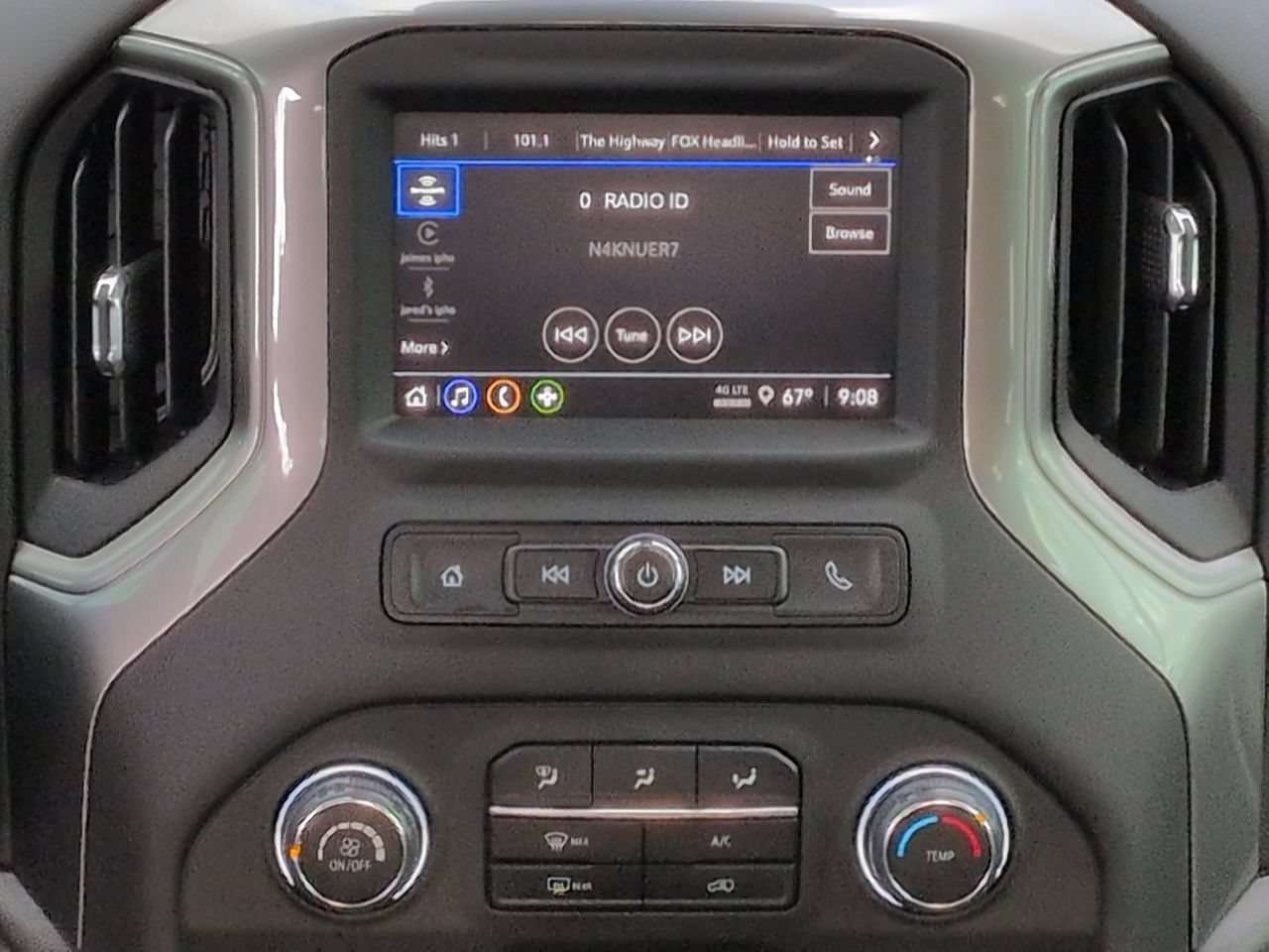 Used 2025 Chevrolet Silverado 1500 Custom RWD image 16