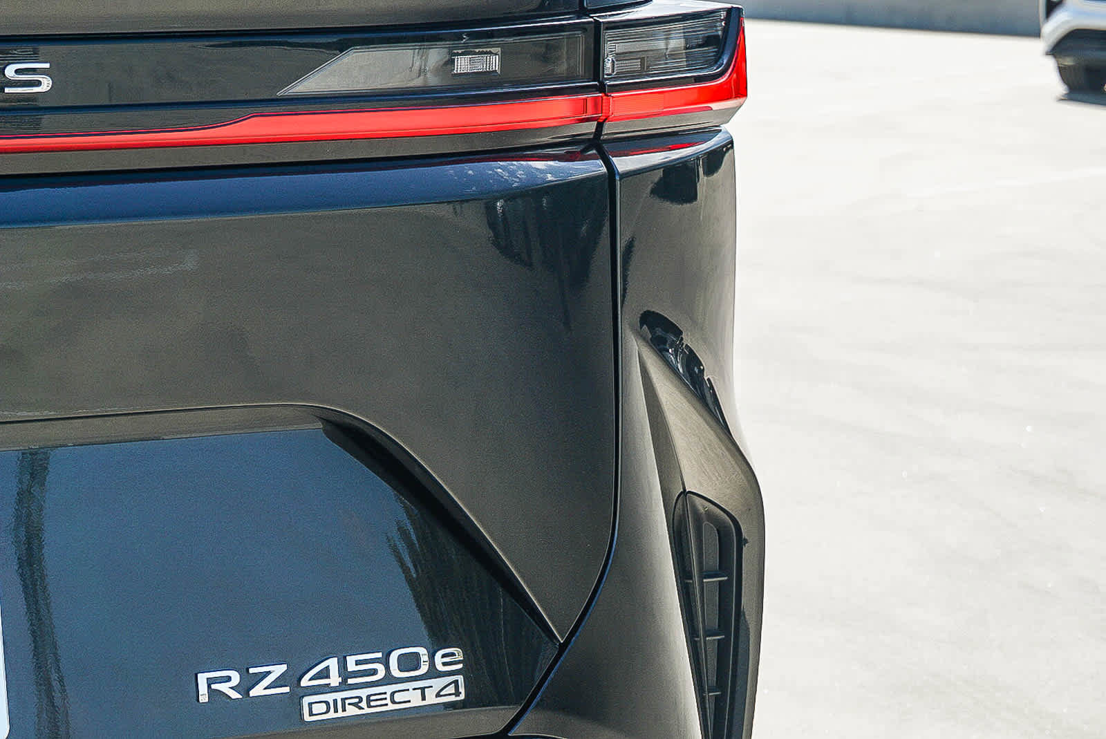 Certified 2023 Lexus RZ 450e Premium w/ Technology Package AWD/4WD image 11