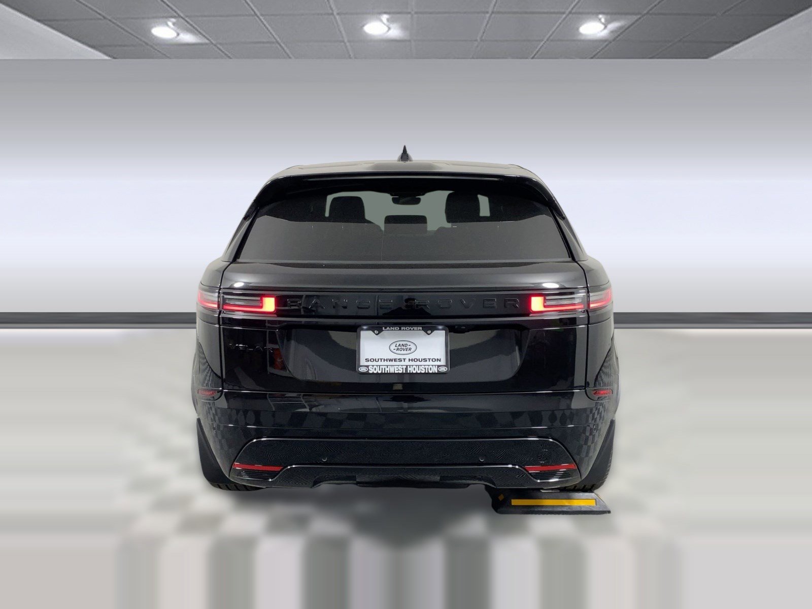 Used 2026 Land Rover Range Rover Velar Dynamic SE AWD/4WD image 9
