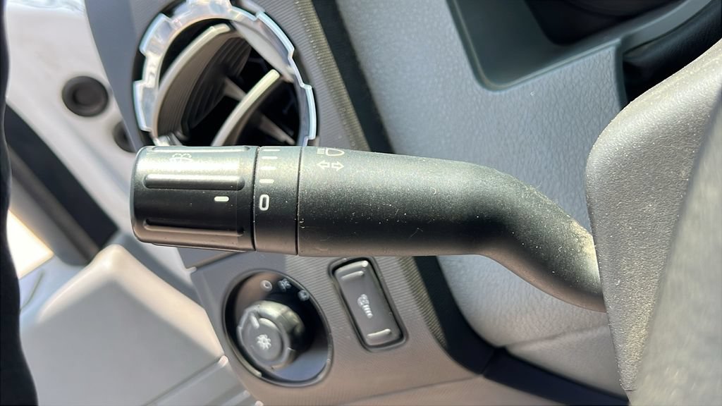 Used 2017 Ford F650 2WD Regular Cab Super Duty image 15