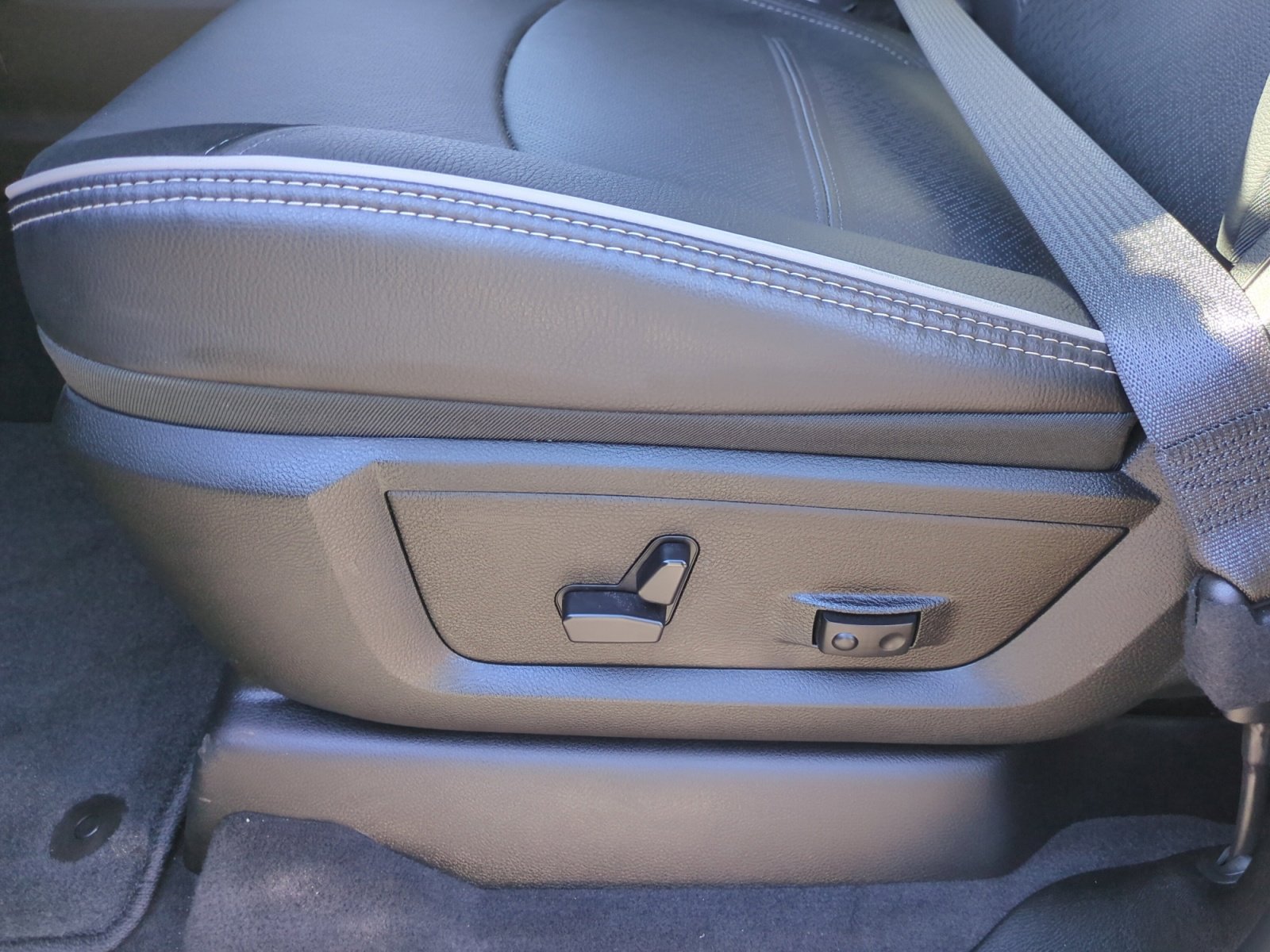 New 2026 RAM 2500 Laramie image 14