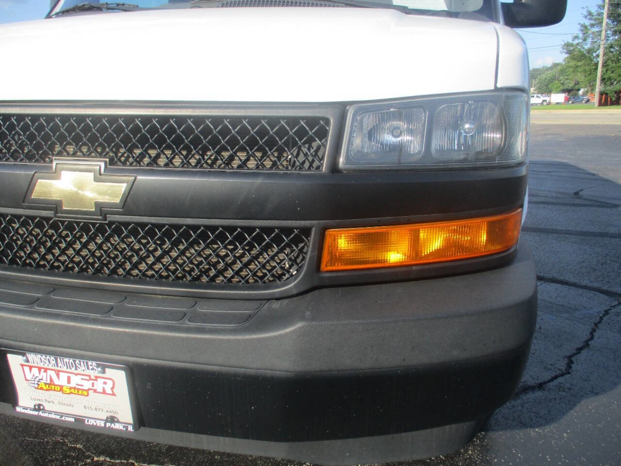 Used 2022 Chevrolet Express 3500 LS image 11